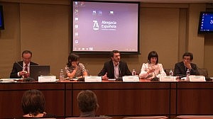 Mesa Menores Ante la Justicia en España