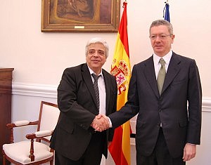 Oriol Rusca pide a Ruiz-Gallardón que derogue la Ley de Tasas y critica otros proyectos del ministro