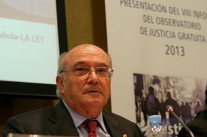 Carlos Carnicer: “La reforma de la Justicia Gratuita no puede hacerse en contra de los ciudadanos y a espaldas de los abogados”