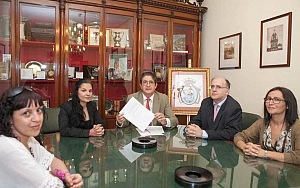 El Colegio de Abogados de Sevilla apoya la Iniciativa Legislativa a favor de los enfermos de fibromialgia
