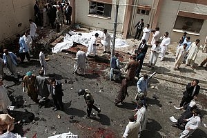 70 muertos en el atentado contra abogados en un hospital de Quetta (Pakistán)