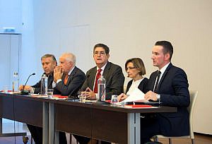 Más de 800 abogados y otros juristas estudian en Sevilla la nueva regulación del procedimiento administrativo