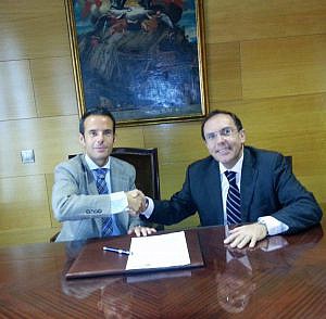 El Colegio de Abogados firma un acuerdo con el Oviedo Club Baloncesto dentro de su campaña de promoción de la Abogacía