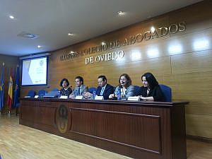 Firma de adhesión del ICA Oviedo al “Pacto social contra la violencia sobre las mujeres del Principado de Asturias”