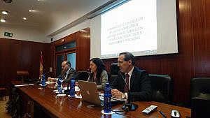Más de 150 personas reciben orientación jurídica gratuita sobre cláusulas suelo en el Colegio de Alicante