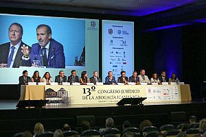 El presidente del Consejo Consultivo de Andalucía clausura en Marbella el 13º Congreso Jurídico de la Abogacía ICAMÁLAGA