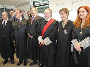 Alfredo Irujo y Juan Tomás Rodríguez Arano reciben el homenaje de la Abogacía