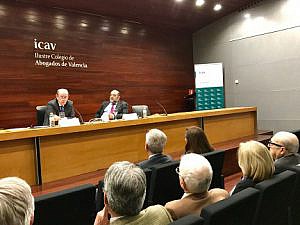 El Colegio de Valencia debate sobre la huelga de jueces y fiscales con una ponencia de Tomas Sala Franco
