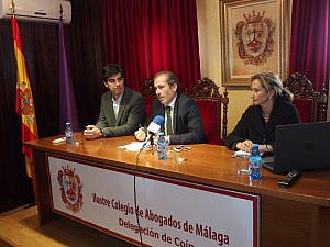 El Colegio de Málaga homenajea a Maribel Urbaneja poniendo su nombre al salón de actos de la Delegación en Coín