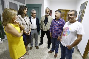 El Colegio de Abogados de Granada muestra su apoyo al encierro contra los cortes de luz en la Zona Norte