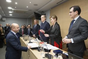 Tres nuevos consejeros y una nueva consejera toman posesión en el Pleno de la Abogacía Española