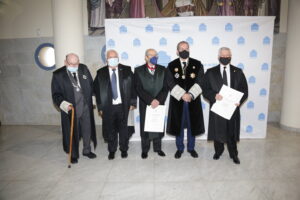 El Colegio de Abogados de Málaga rinde homenaje a los letrados que cumplen sus ‘bodas de oro’ colegiales